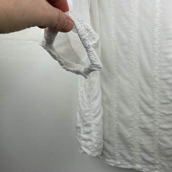 Torrid White Eyelet & Lace Embroidered Hi-Lo Blouse size 1X - Picture 10 of 14